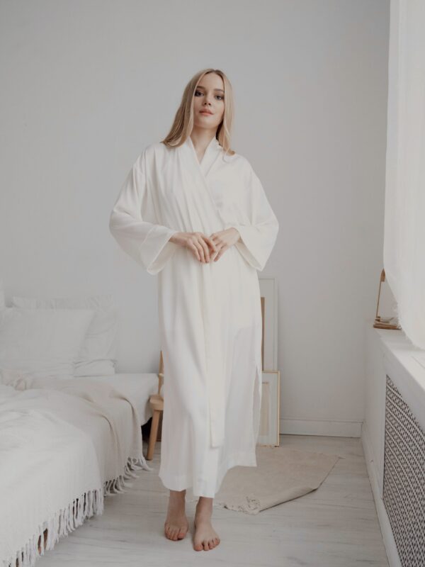 Hommikumantel “Versailles” Ivory