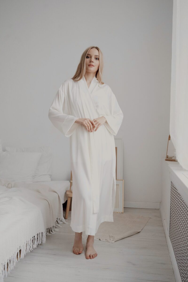 Hommikumantel “Versailles” Ivory